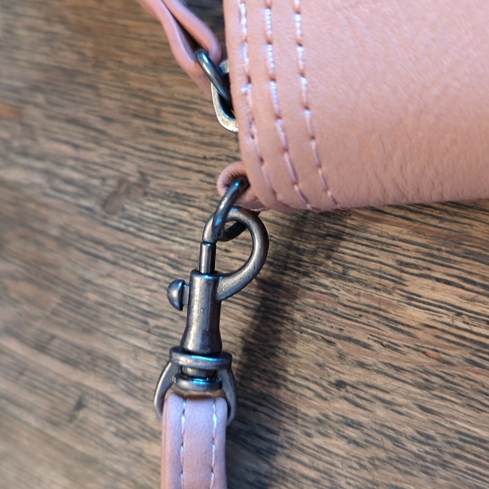 Universal Thread Light Pink Wallet - image 3